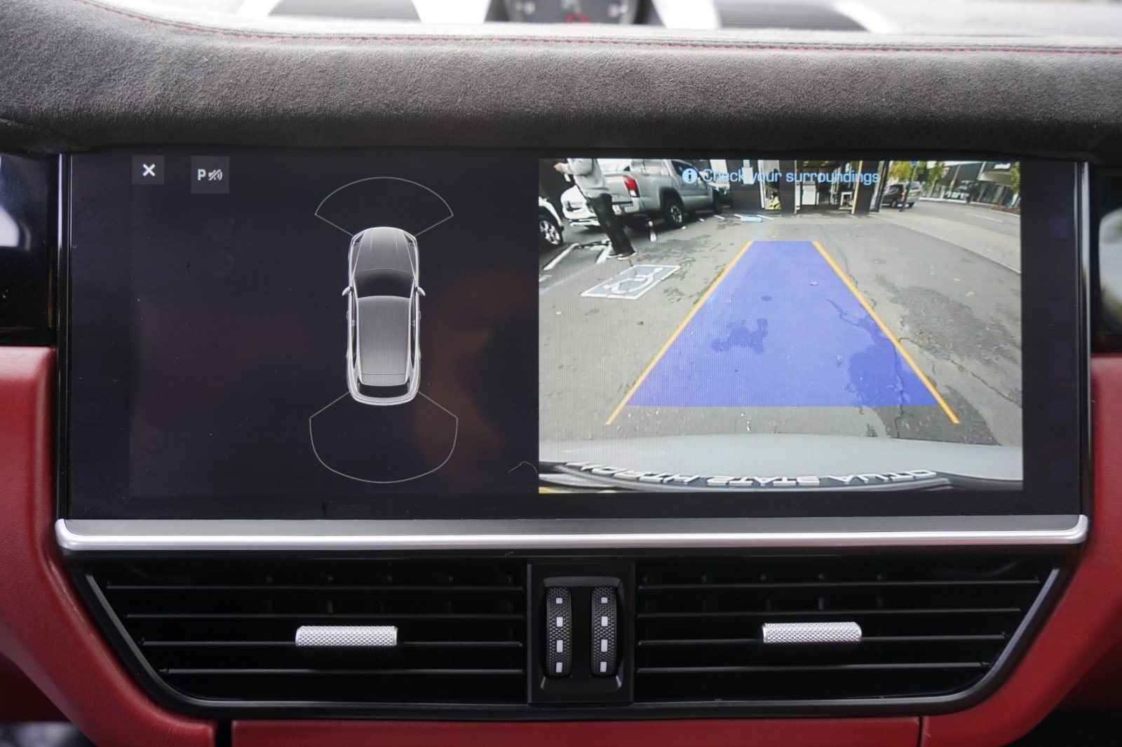 Used 2019 Porsche Cayenne image 25