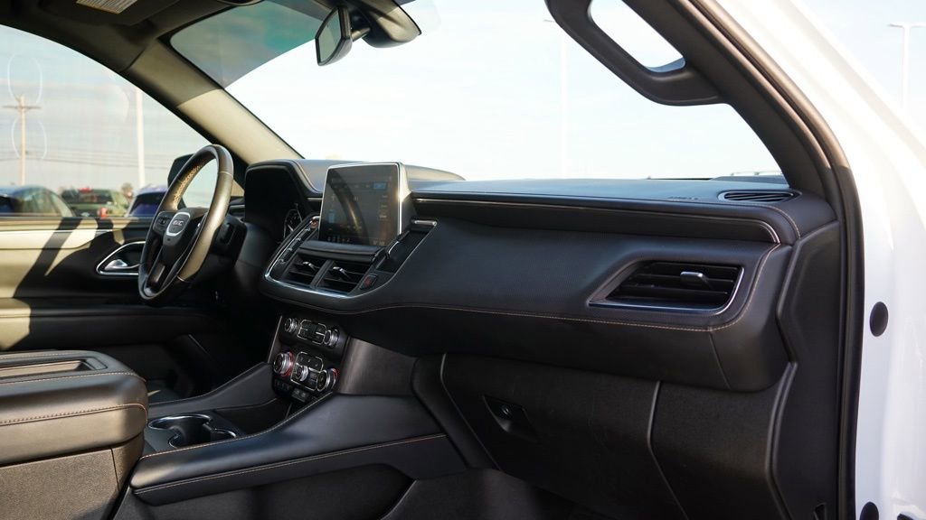 Used 2021 GMC Yukon AT4 w/ Rear Media and Nav Package image 23