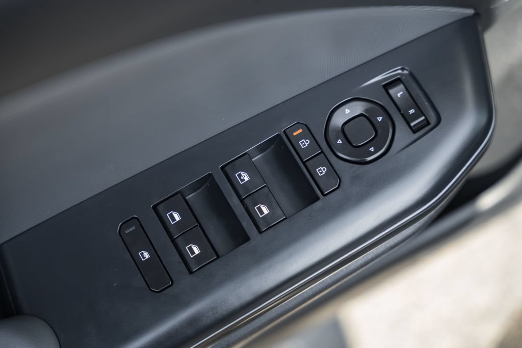 Used 2025 Kia K4 FWD image 33