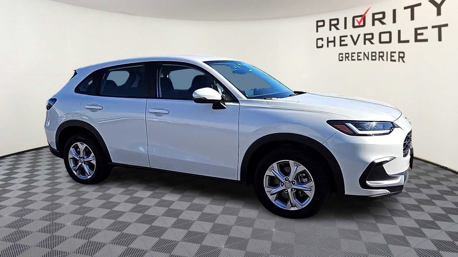 Used 2025 Honda HR-V LX image 2