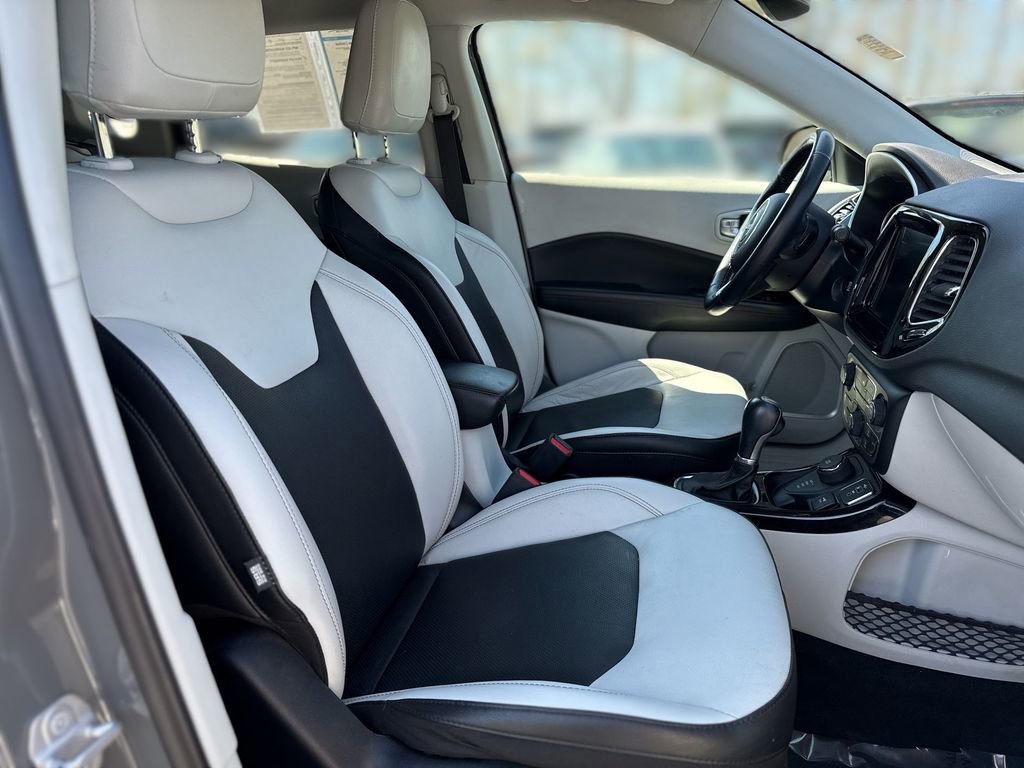 Used 2021 Jeep Compass Limited AWD/4WD image 23