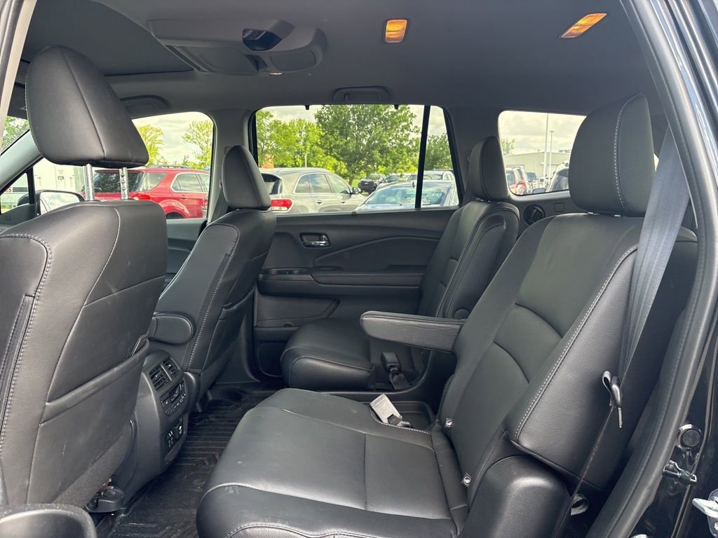 Certified 2022 Honda Pilot Touring image 16