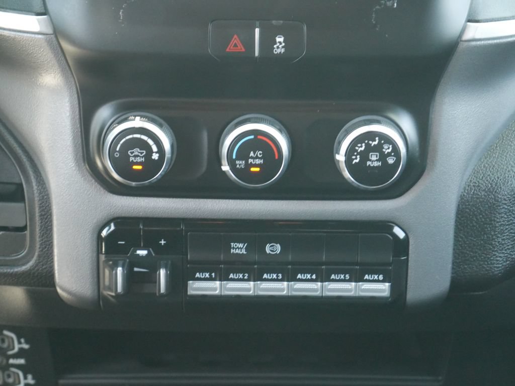 Used 2024 RAM 5500 SLT w/ Quick Order Package 2YG SLT AWD/4WD image 26