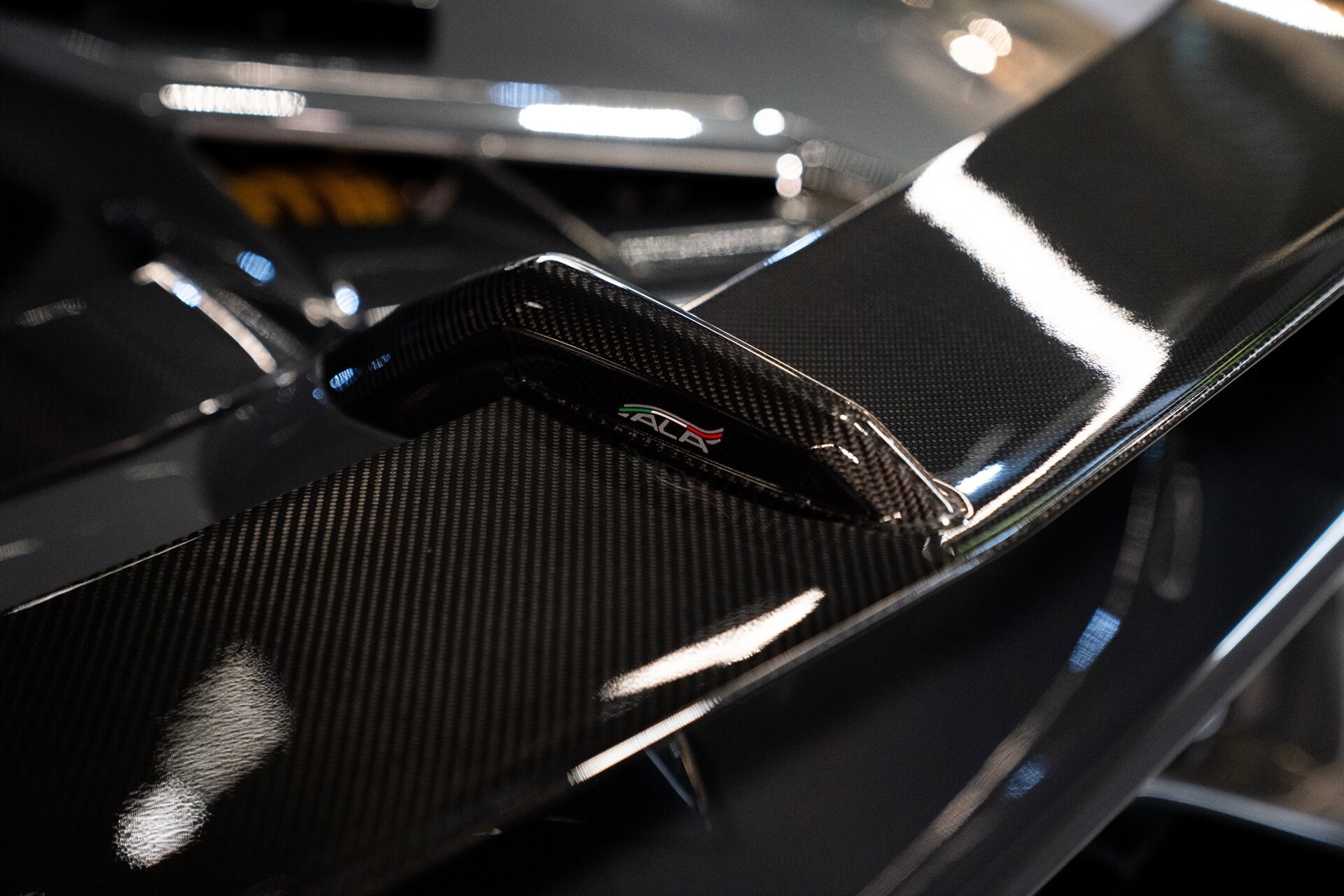 Used 2020 Lamborghini Aventador SVJ AWD/4WD image 18