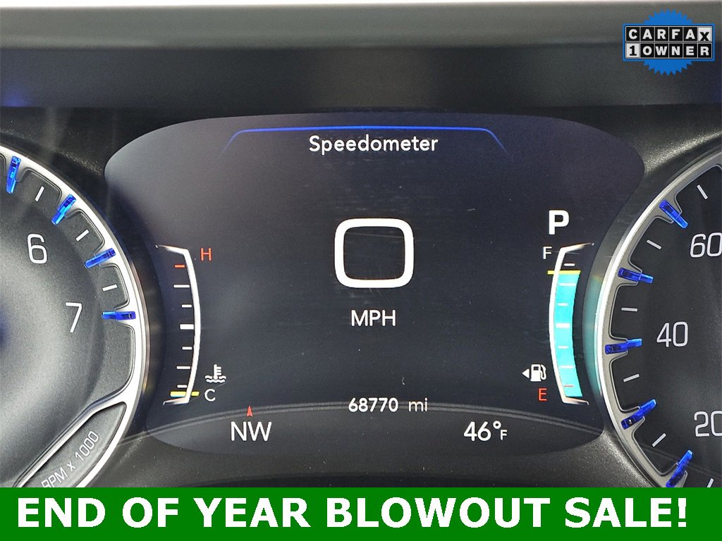 Used 2024 Chrysler Pacifica Touring-L image 18