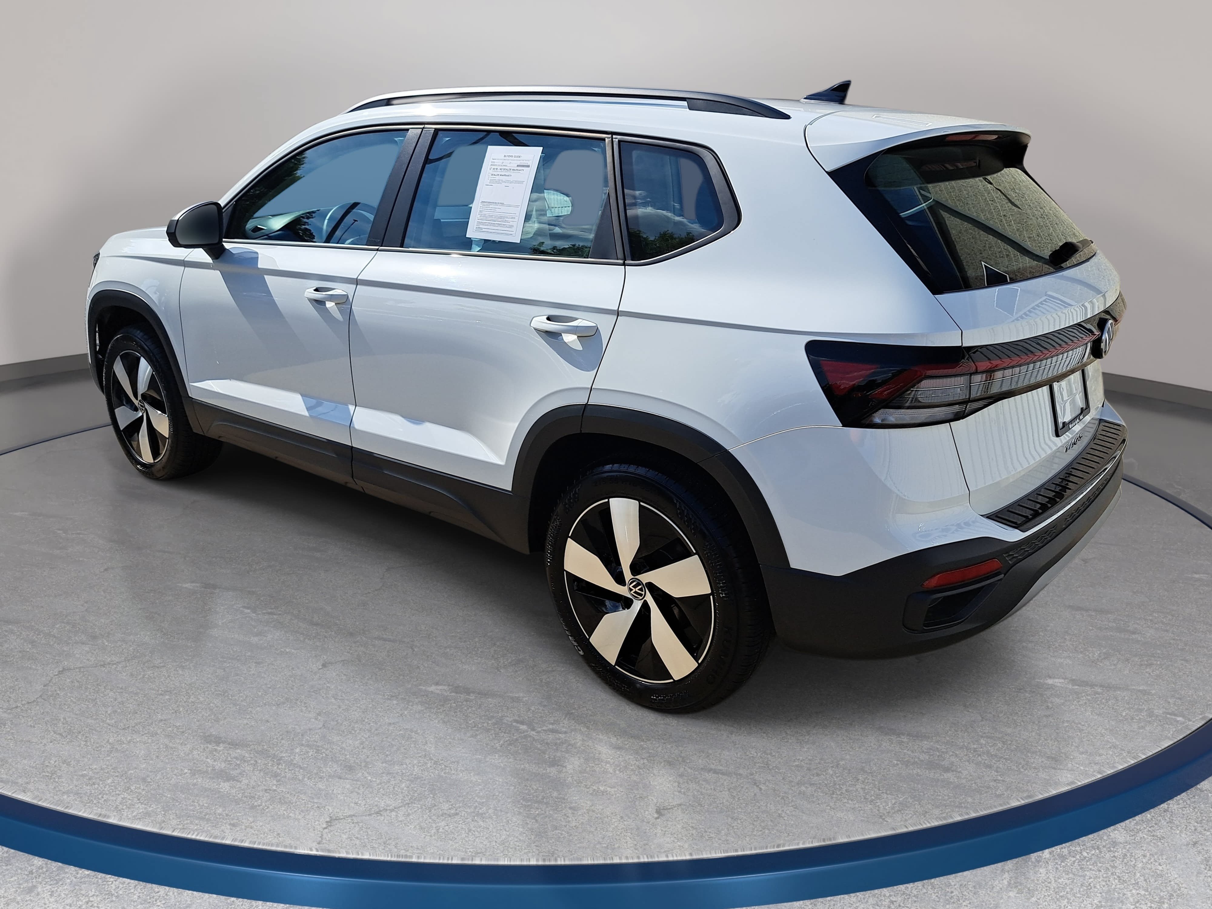 Used 2025 Volkswagen Taos S AWD/4WD image 7