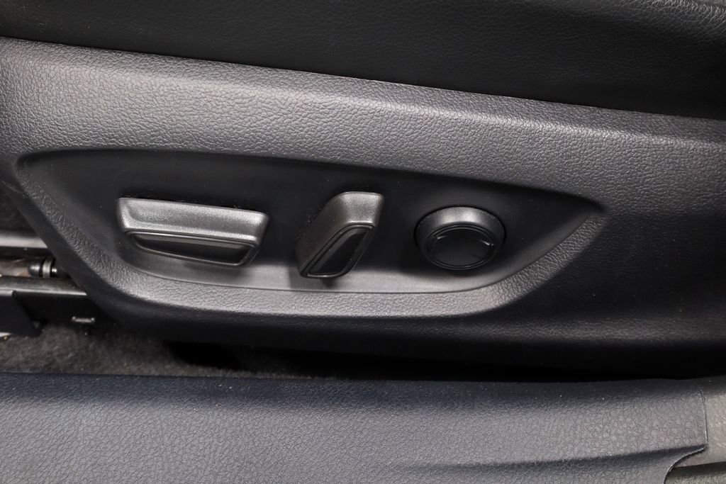 Used 2022 Toyota Camry SE w/ Audio Upgrade Package image 25