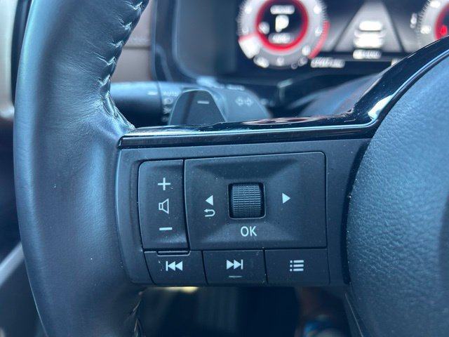 Used 2024 Nissan Pathfinder Platinum AWD/4WD image 13