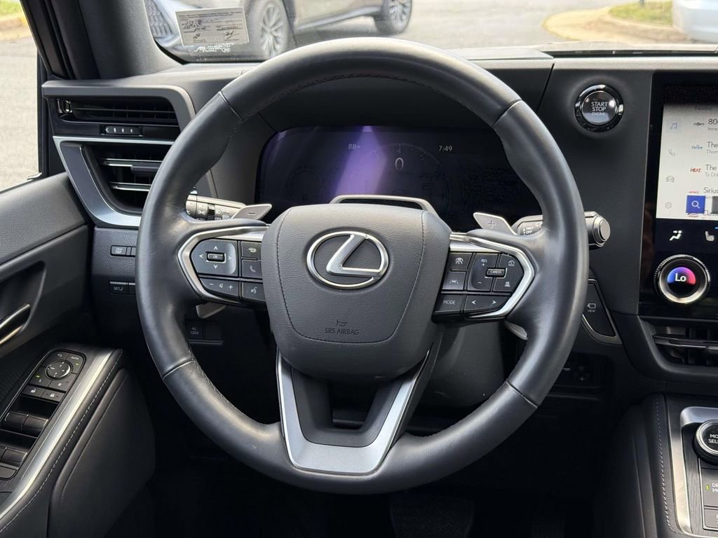 Used 2025 Lexus GX 550 w/ Accessory Package (2T) AWD/4WD image 9