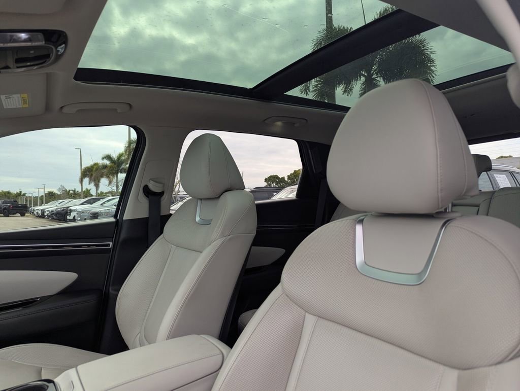 Used 2023 Hyundai Tucson Limited image 22