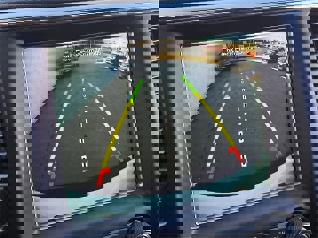 Used 2018 Jeep Grand Cherokee Laredo image 15