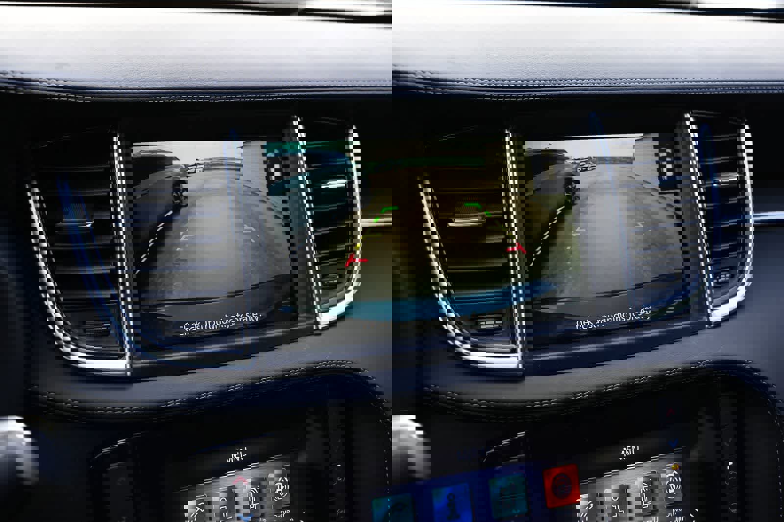 Used 2023 INFINITI QX50 Luxe image 13