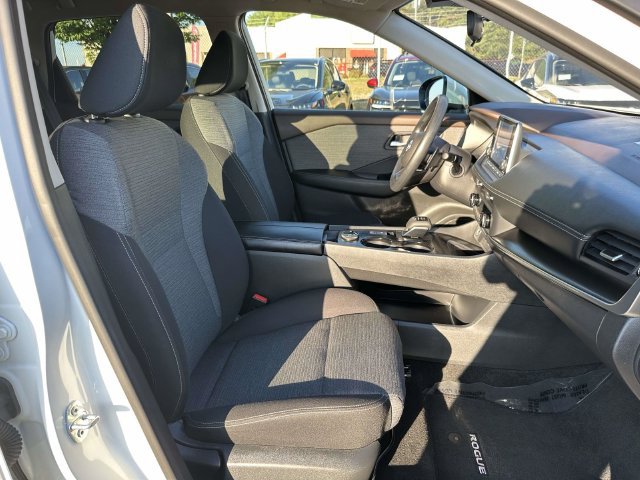 Used 2023 Nissan Rogue SV AWD/4WD image 11
