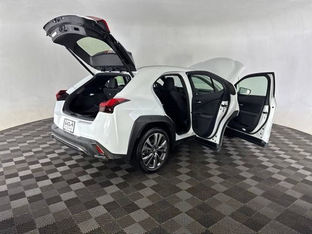 Used 2019 Lexus UX 200 F Sport w/ F Sport Premium Package FWD image 16