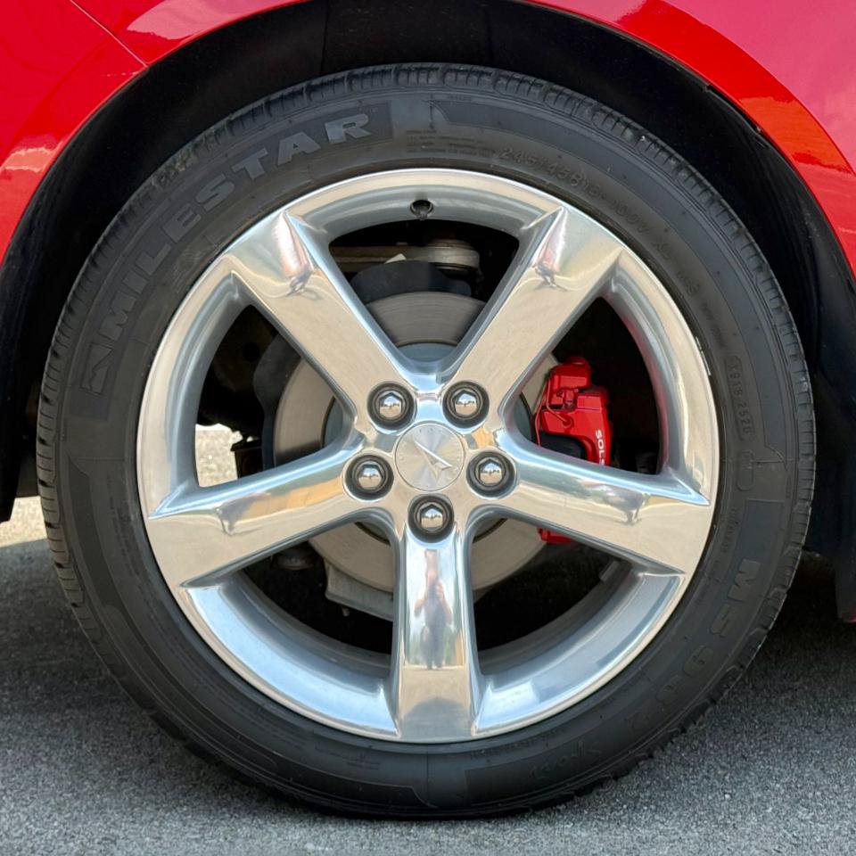 Used 2006 Pontiac Solstice Convertible w/ Premium Package RWD image 16