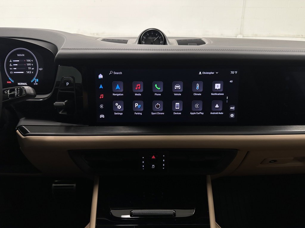 Used 2025 Porsche Cayenne GTS image 31