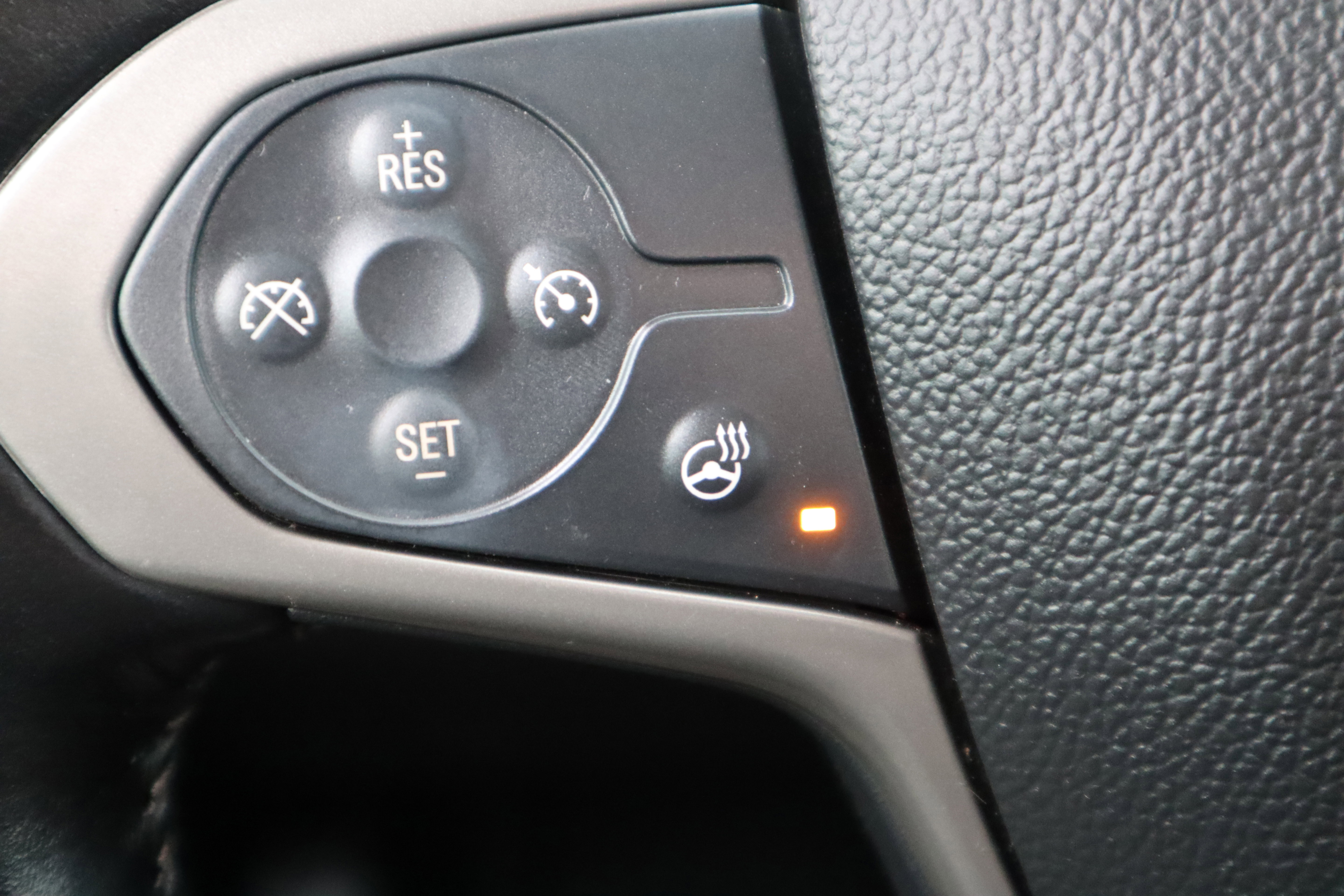 Used 2022 Chevrolet Colorado Z71 image 31