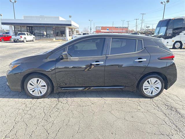 Used 2023 Nissan Leaf S image 9