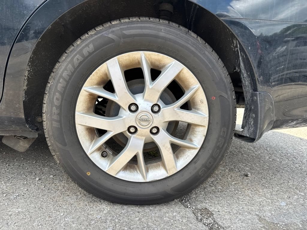 Used 2015 Nissan Versa SV w/ SV Appearance Package FWD image 16
