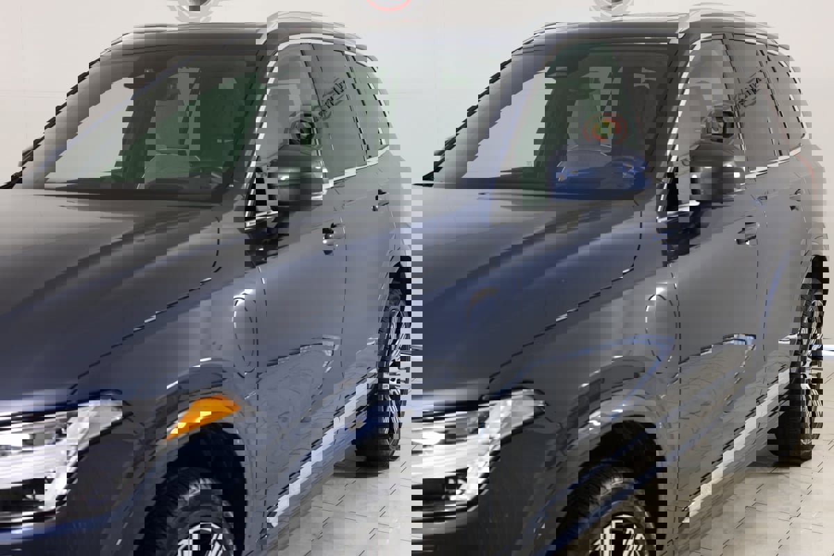 Used 2023 Volvo XC90 T8 Ultimate image 53