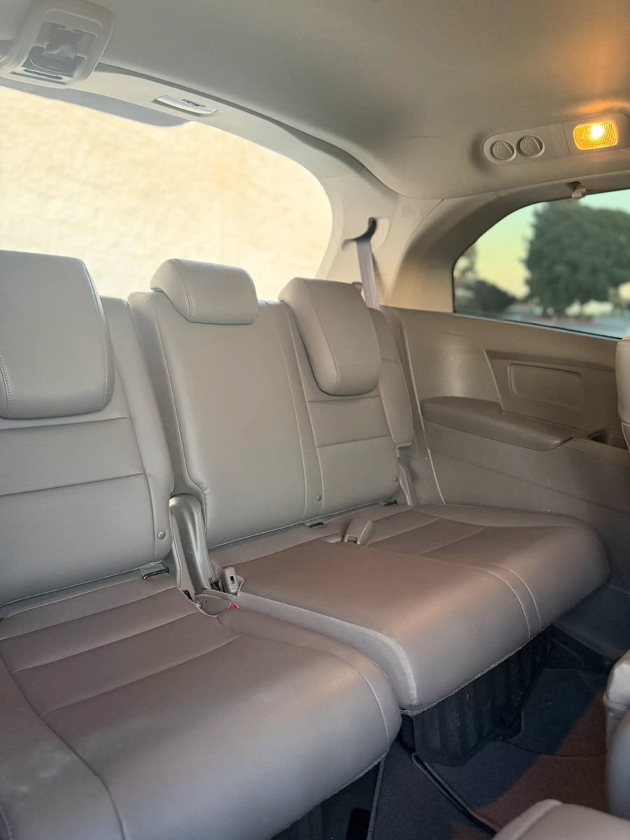 Used 2014 Honda Odyssey EX-L image 17