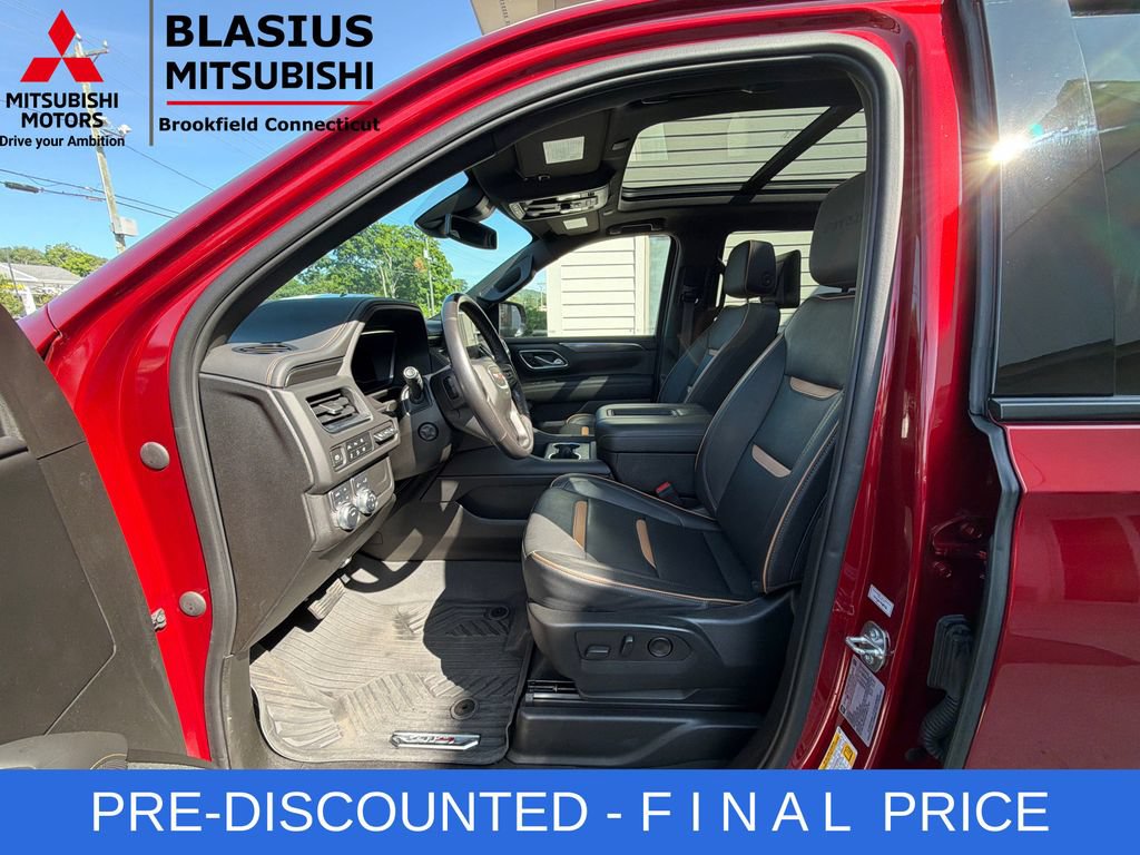 Used 2023 GMC Yukon AT4 w/ AT4 Premium Package AWD/4WD image 16
