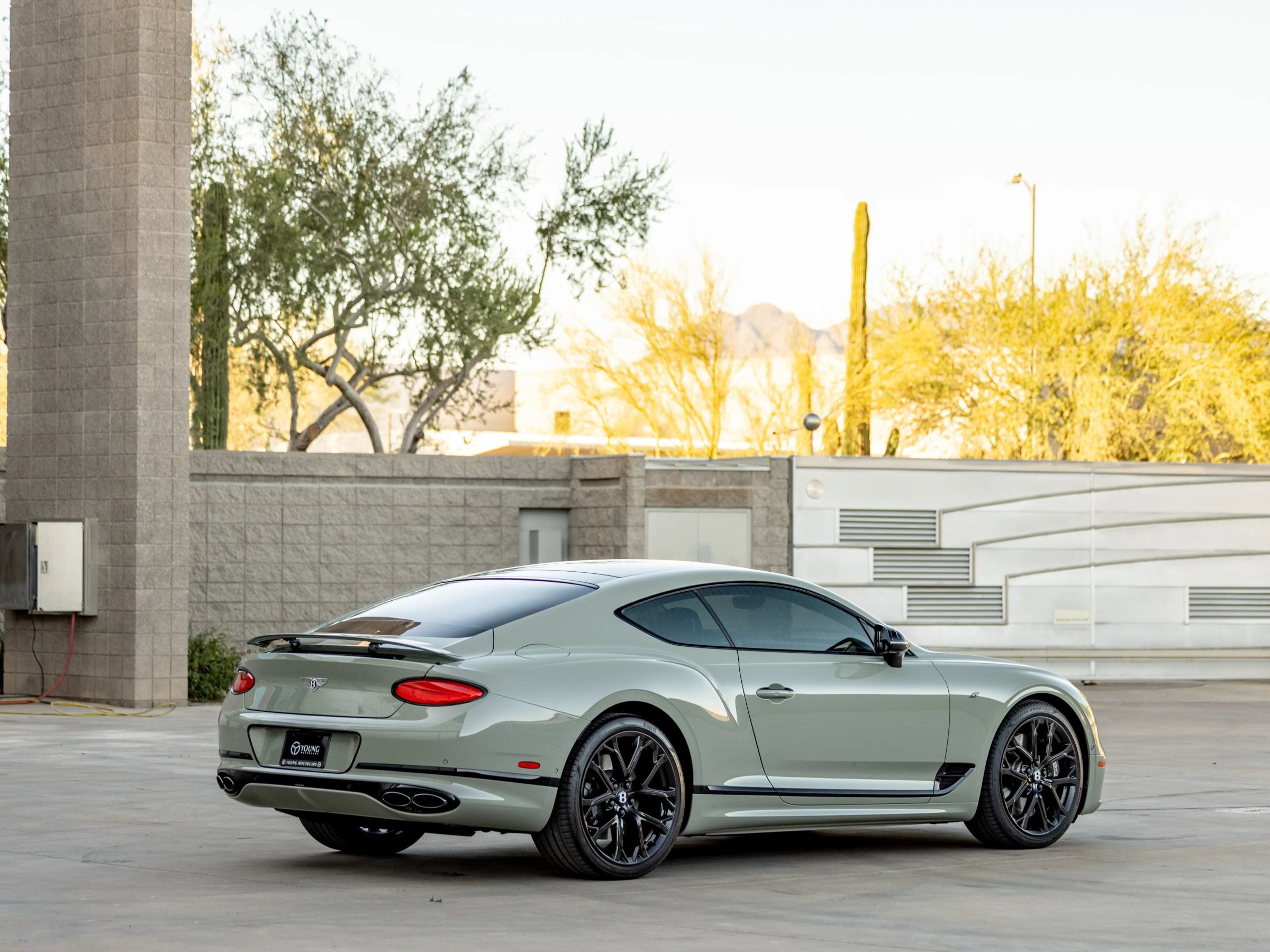 Used 2023 Bentley Continental GT Mulliner AWD/4WD image 8