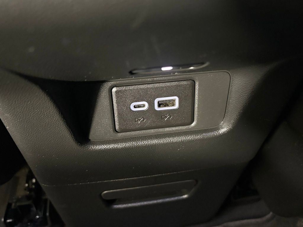 Used 2024 Cadillac XT6 Luxury image 39