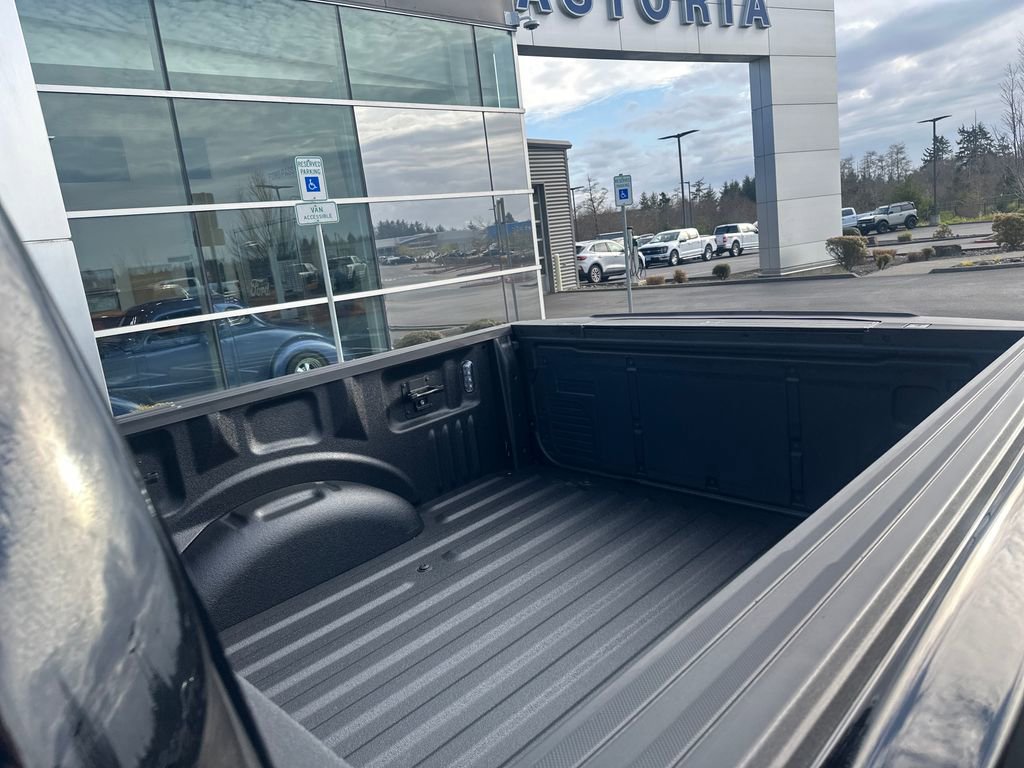 Used 2023 Ford F150 Raptor w/ Raptor Carbon Fibre Package AWD/4WD image 22