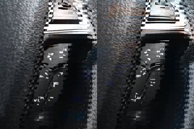 Used 2019 Ford Fusion SE image 18