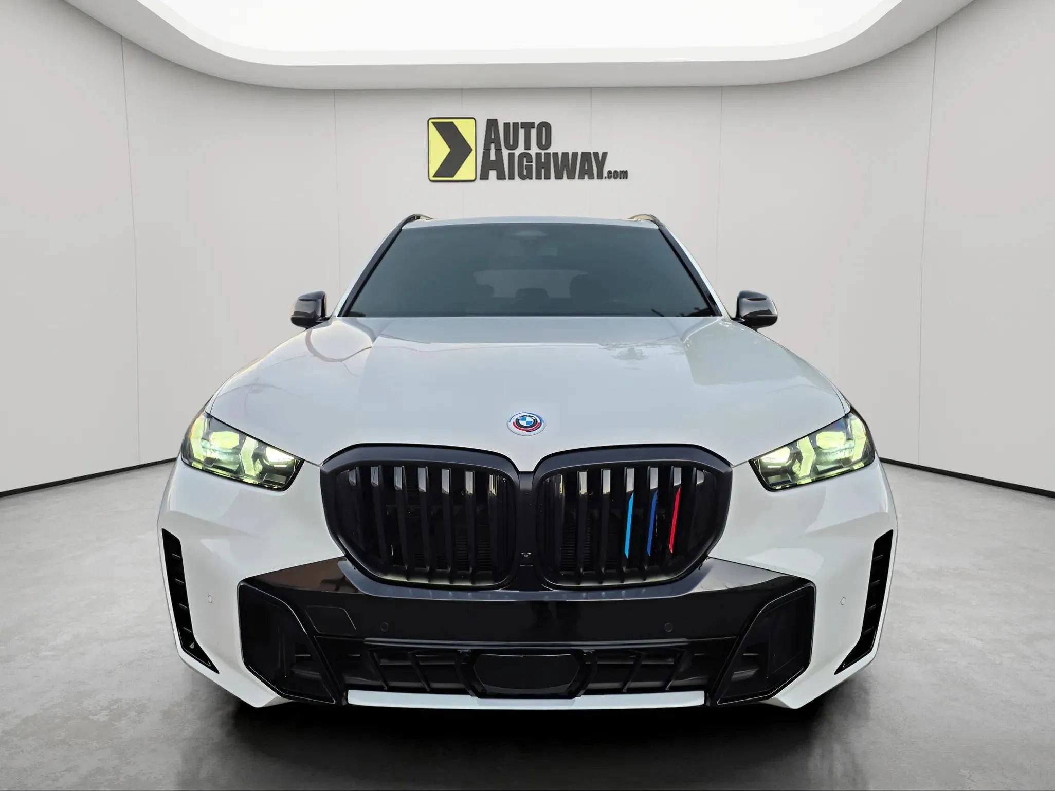 Used 2024 BMW X5 sDrive40i w/ M Sport Package image 52