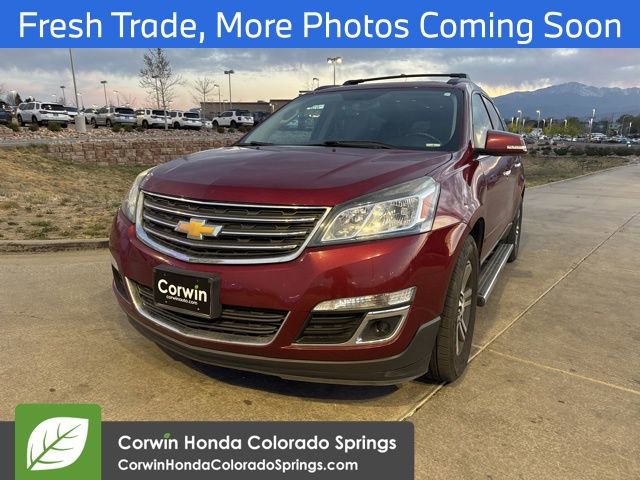Used 2016 Chevrolet Traverse LT image 3