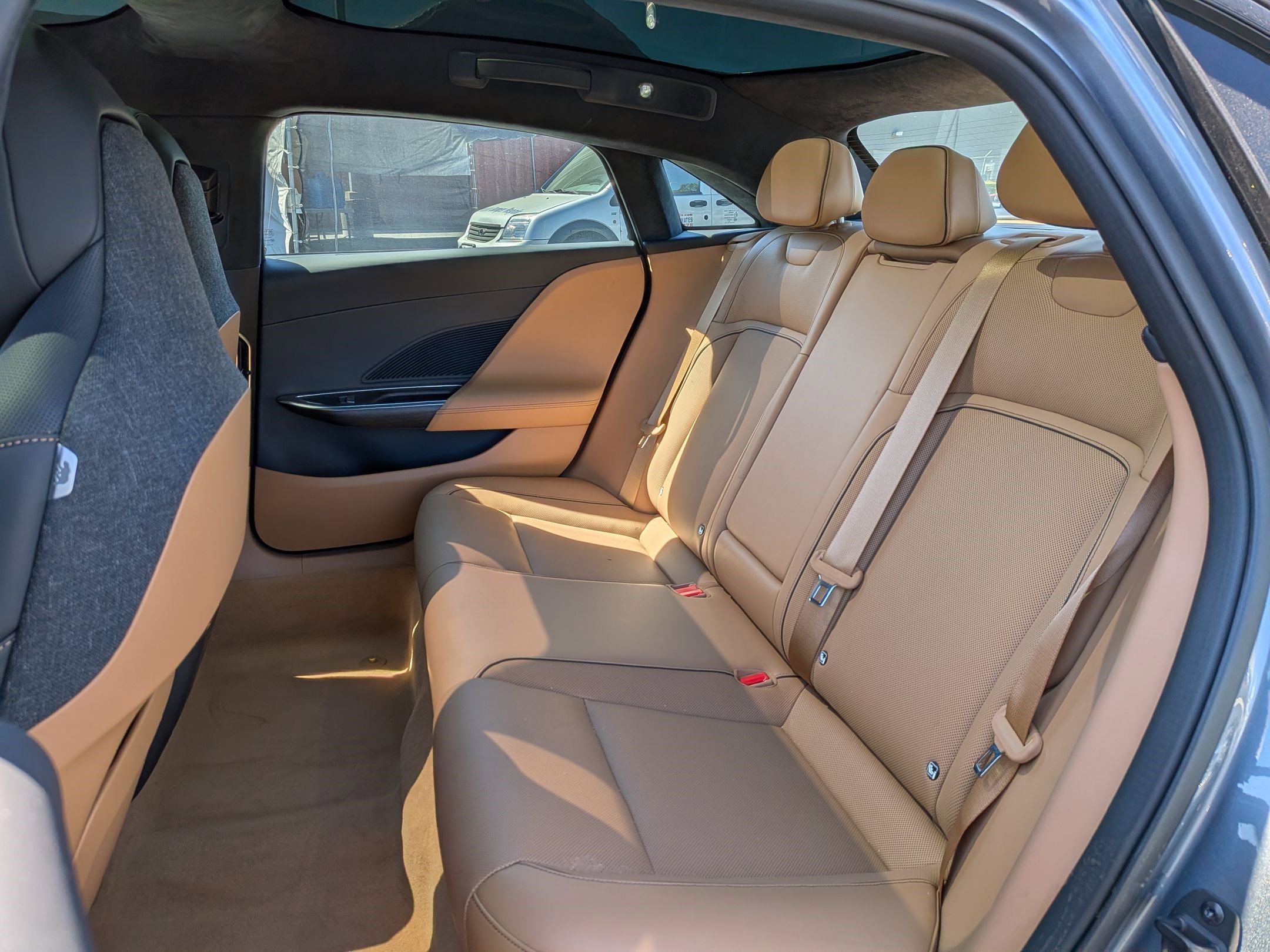 Used 2025 Lucid Air Touring image 30