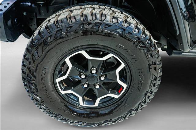 Used 2023 Jeep Wrangler Unlimited Rubicon AWD/4WD image 9