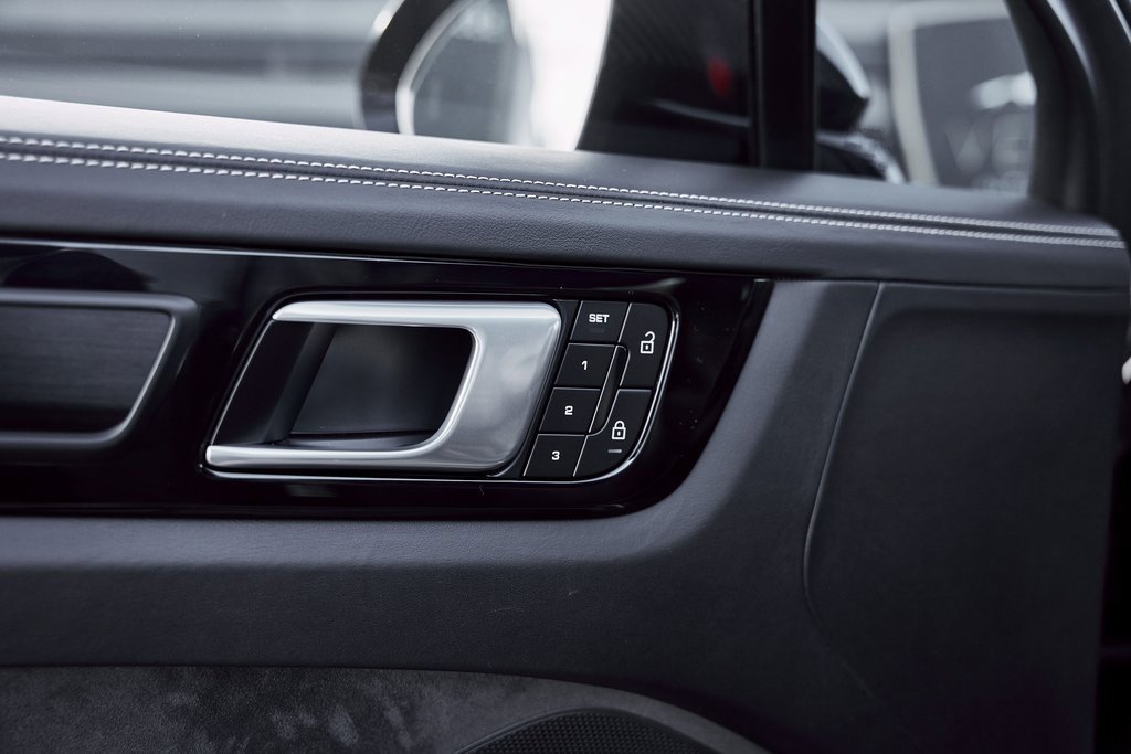 Used 2023 Porsche Cayenne Turbo GT image 37