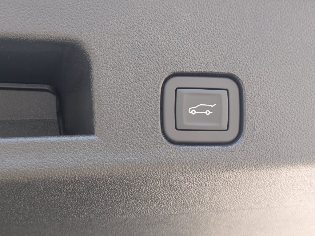 New 2026 Chevrolet Traverse RS FWD image 14
