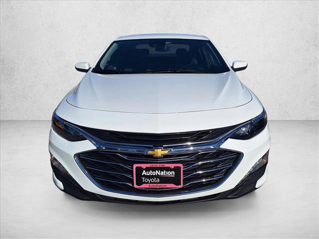 Used 2024 Chevrolet Malibu LT image 2