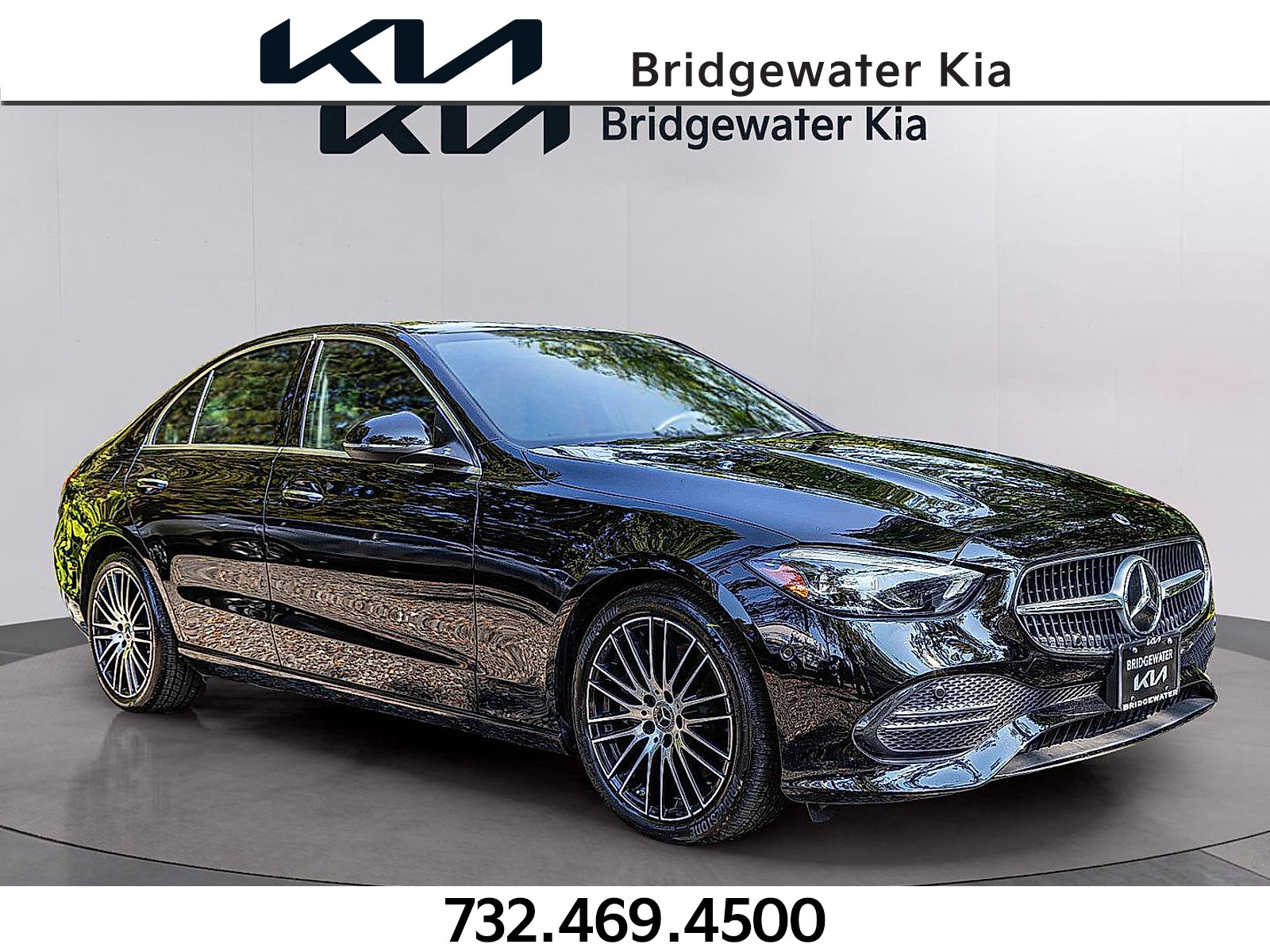 Used 2025 Mercedes-Benz C 300 4MATIC Sedan image 1