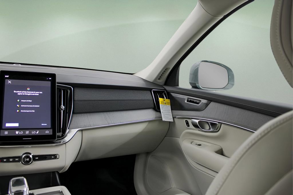 New 2026 Volvo XC90 B6 Ultra w/ Protection Package image 23