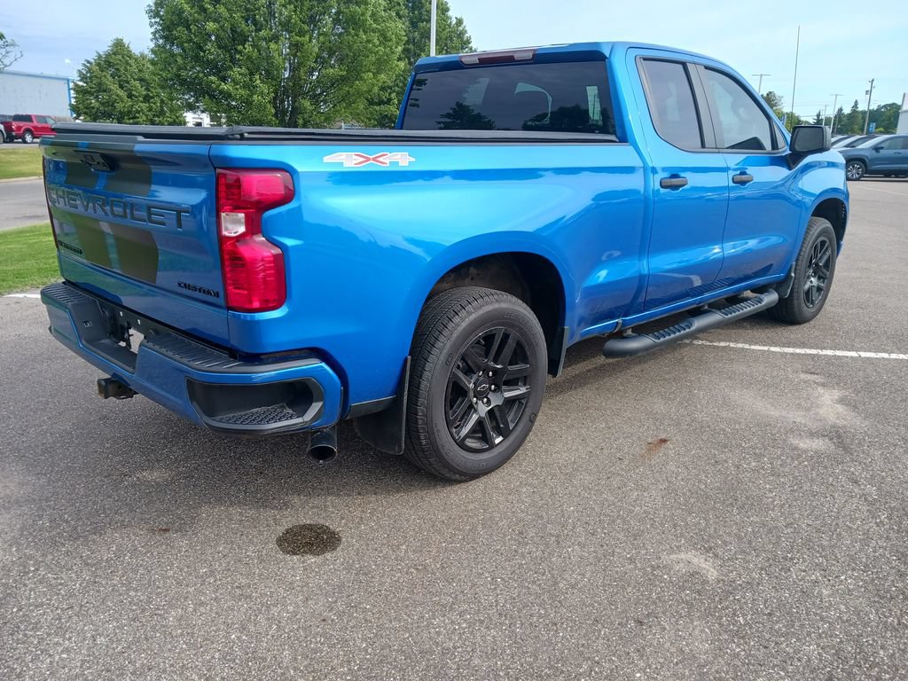 Used 2023 Chevrolet Silverado 1500 Custom w/ Rally Edition AWD/4WD image 5
