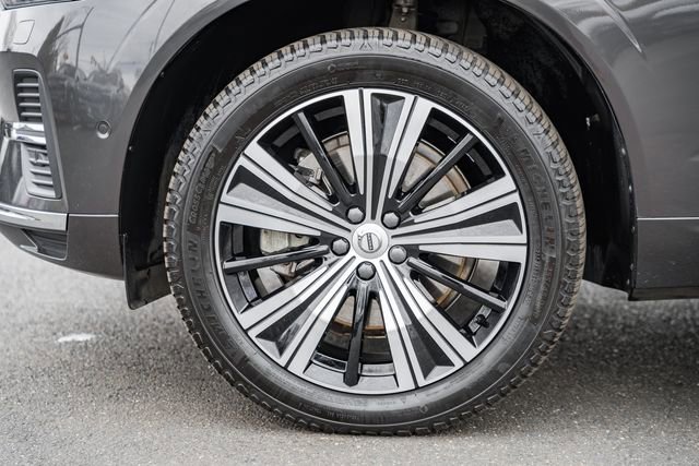 Used 2022 Volvo XC60 T8 Inscription w/ Advanced Package image 17
