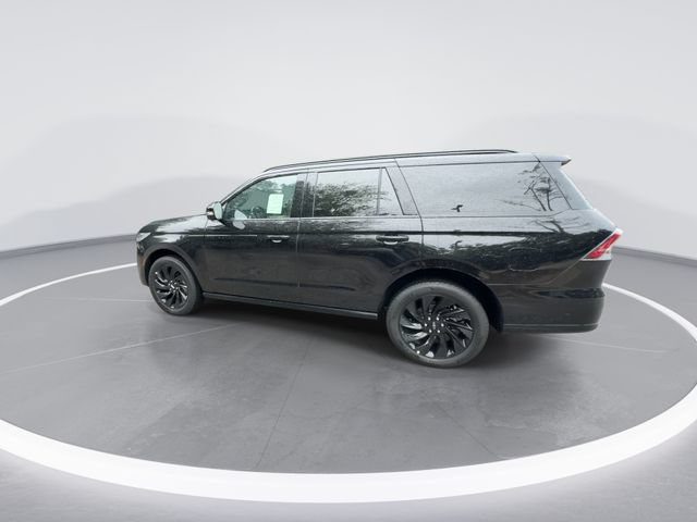 New 2027 Lincoln Navigator Reserve w/ Jet Appearance Package AWD/4WD image 5