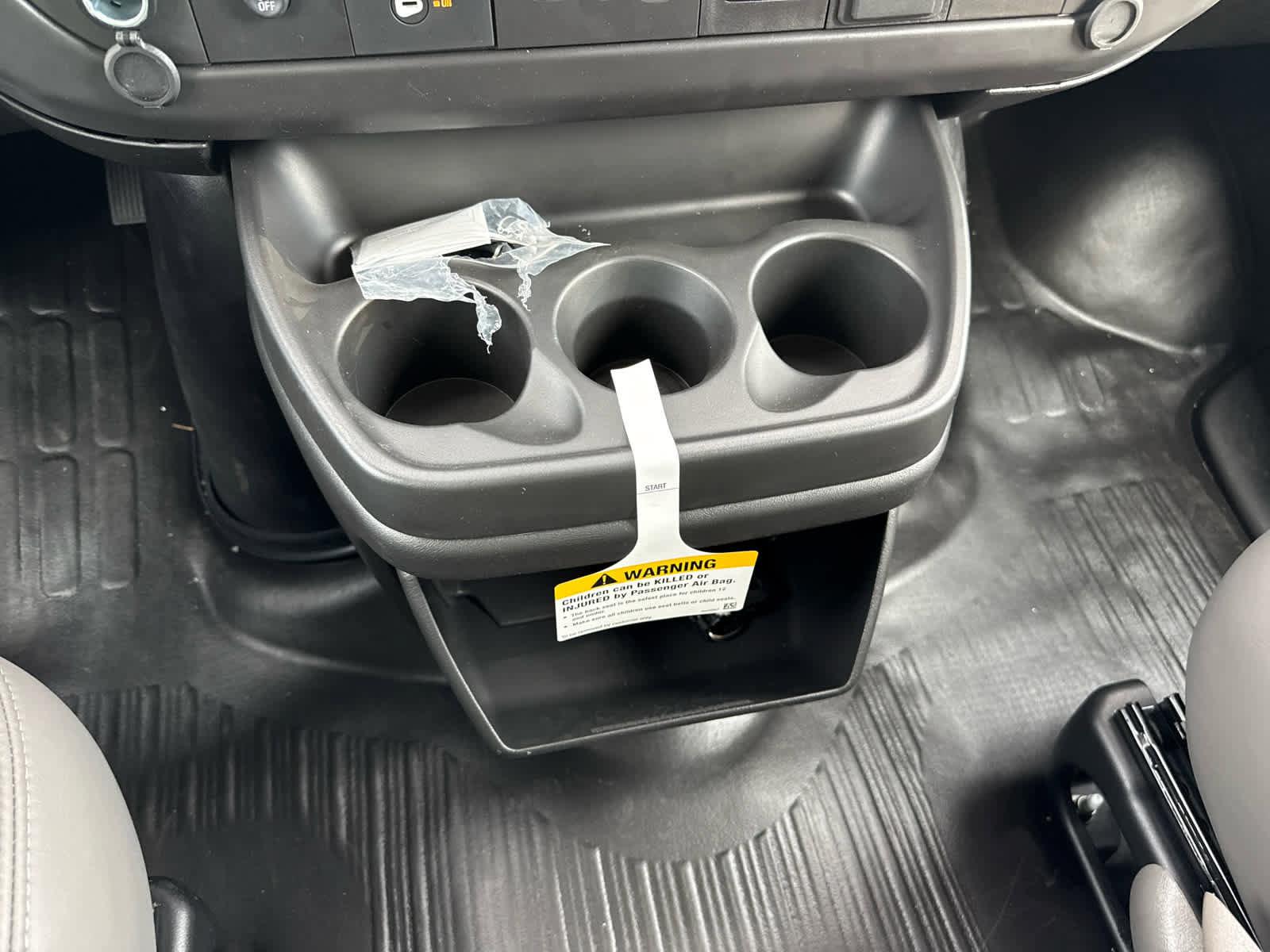 New 2025 GMC Savana 2500 Work Van w/ Driver Convenience Package image 18