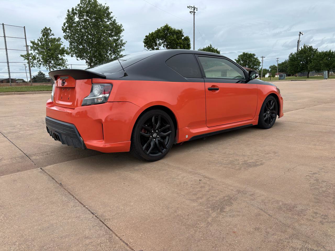 Used 2015 Scion tC FWD image 23