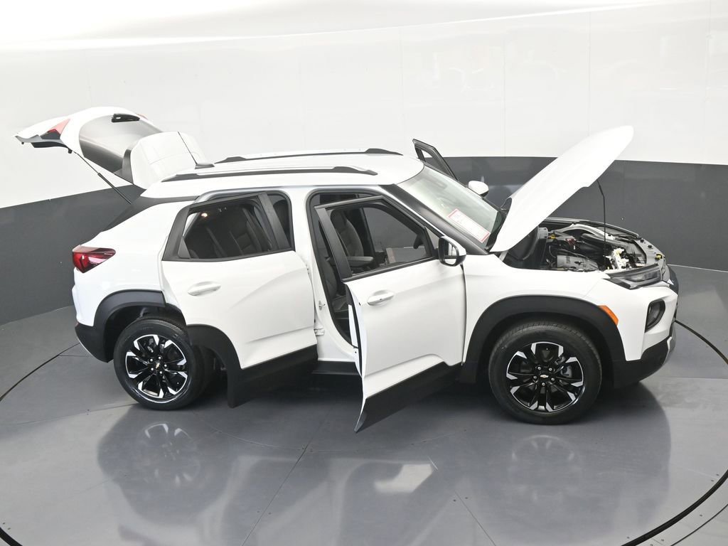 Used 2022 Chevrolet TrailBlazer LT w/ Driver Confidence Package image 62