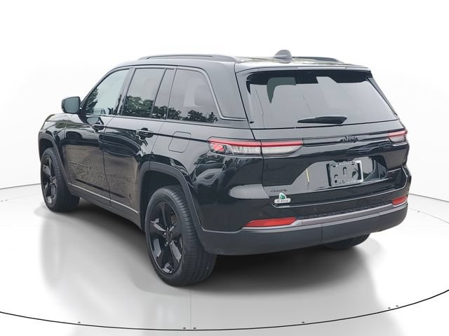 New 2026 Jeep Grand Cherokee Limited w/ Limited Altitude Package AWD/4WD image 3