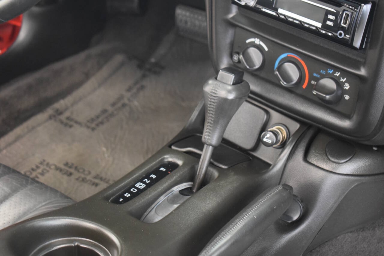 Used 2002 Chevrolet Camaro Z28 RWD image 49
