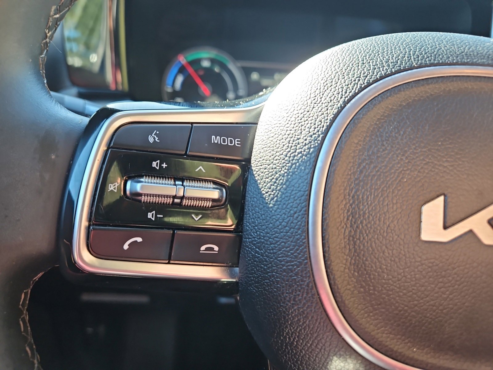 Used 2023 Kia Sorento EX image 25