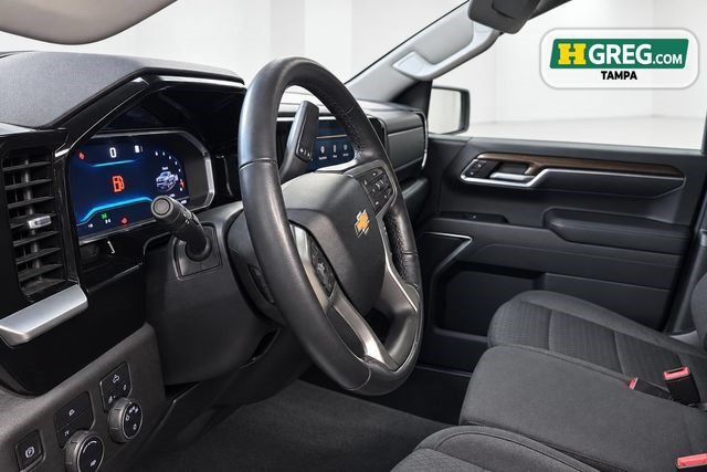 Used 2022 Chevrolet Silverado 1500 LT AWD/4WD image 12