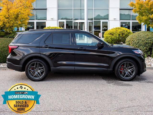 Certified 2025 Ford Explorer ST AWD/4WD image 1